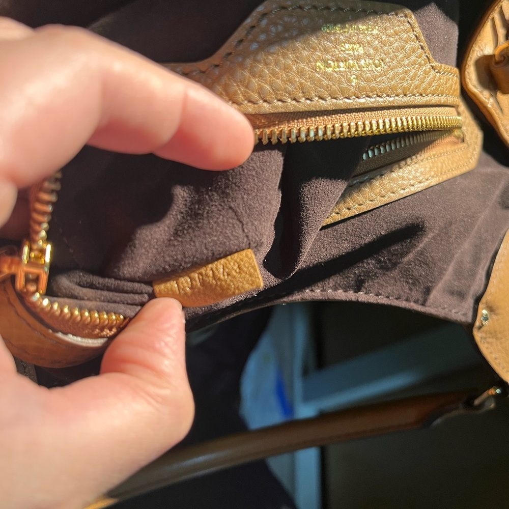 Louis Vuitton Brown Mahina Leather Hobo Bag - Picture 14 of 15